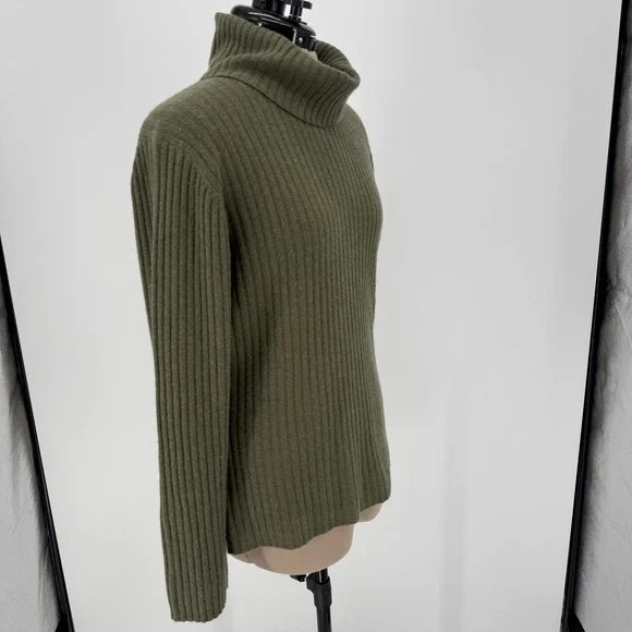 Mendocino Cashmere Olive Green Ribbed Turtleneck Sweater - Picture 2 of 9